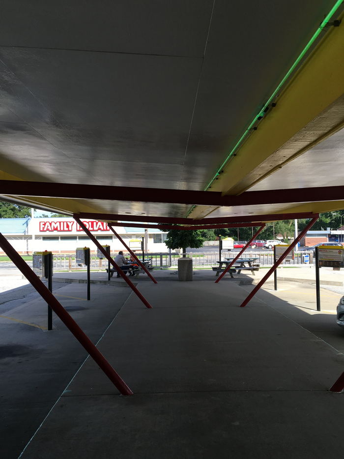 Dog n Suds (DogNSuds, Dog-N-Suds) - Norton Shores - 4221 Grand Haven Rd 1